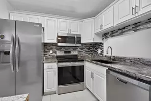 5540 Lakeside Dr, Margate, FL 33063 - Photo 5