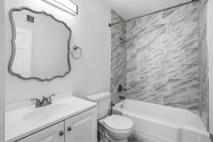 1751 Lauderdale Manor Dr, Fort Lauderdale, FL 33311 - Photo 11