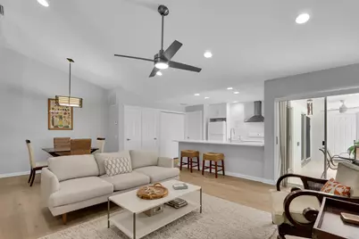 7904 Chapman Oak Court, Palm Beach Gardens, FL 33410 - Photo 7
