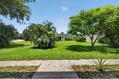 12395 Peconic Court, Wellington, FL 33414 - Photo 3