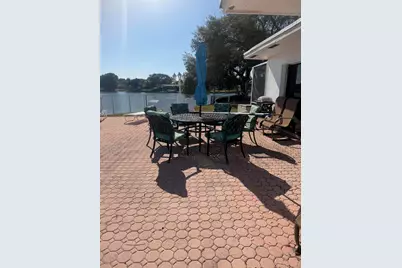 2181 NW 94th Avenue, Pembroke Pines, FL 33024 - Photo 9
