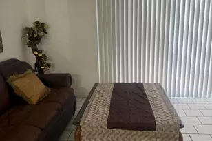 2181 NW 94th Ave, Pembroke Pines, FL 33024 - Photo 43