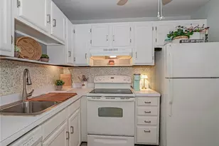 75 Royal Oak Ct, Vero Beach, FL 32962 - Photo 3