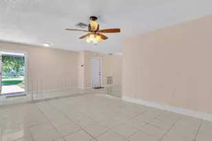 11115 NW 37th St, Coral Springs, FL 33065 - Photo 9