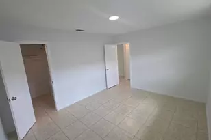 7511 Venetian St, Miramar, FL 33023 - Photo 7