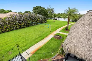 470 SE Pine Rd, Port Saint Lucie, FL 34984 - Photo 69
