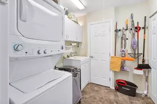 141 Date Palm Dr, Lake Park, FL 33403 - Photo 19