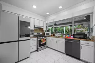 11650 NW 39th Pl, Sunrise, FL 33323 - Photo 9
