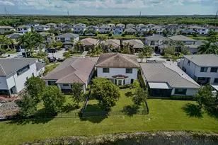 10890 Windward St, Parkland, FL 33076 - Photo 67
