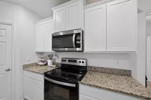 6282 NW Regent St, Port Saint Lucie, FL 34983 - Photo 7