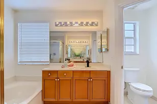 1154 Oakwater Dr, Royal Palm Beach, FL 33411 - Photo 21