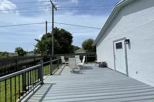 222 SE 3rd St, Boynton Beach, FL 33435 - Photo 27