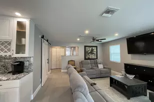 222 SE 3rd St, Boynton Beach, FL 33435 - Photo 7
