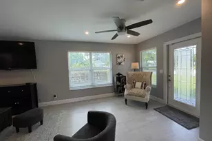 222 SE 3rd St, Boynton Beach, FL 33435 - Photo 15