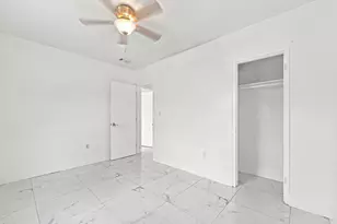 8800 NW 33 Ave Rd, Miami, FL 33147 - Photo 21