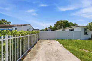8800 NW 33 Ave Rd, Miami, FL 33147 - Photo 41