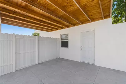 8800 NW 33 Avenue Road, Miami, FL 33147 - Photo 41