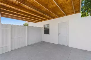 8800 NW 33 Ave Rd, Miami, FL 33147 - Photo 39