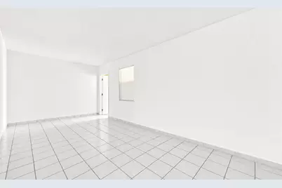 8800 NW 33 Avenue Road, Miami, FL 33147 - Photo 5