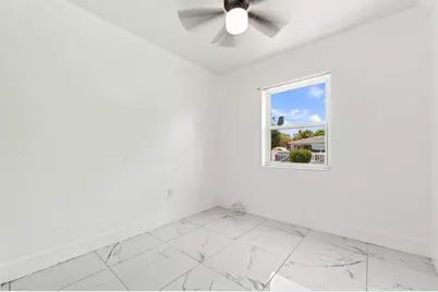 8800 NW 33 Avenue Road, Miami, FL 33147 - Photo 19