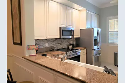 37 Harbour Isle Drive E #203, Fort Pierce, FL 34949 - Photo 7