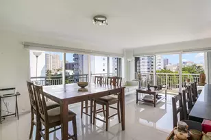 126 Golden Isles Dr, Hallandale Beach, FL 33009 - Photo 19