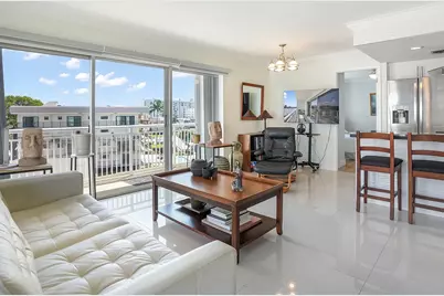 126 Golden Isles Drive #52A, Hallandale Beach, FL 33009 - Photo 7