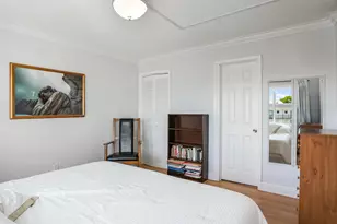 126 Golden Isles Dr, Hallandale Beach, FL 33009 - Photo 25