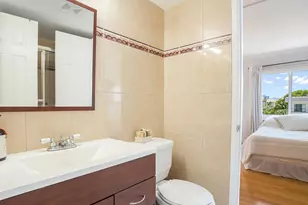 126 Golden Isles Dr, Hallandale Beach, FL 33009 - Photo 13