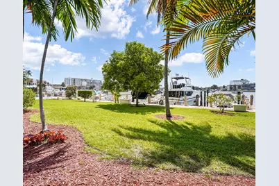 126 Golden Isles Drive #52A, Hallandale Beach, FL 33009 - Photo 37