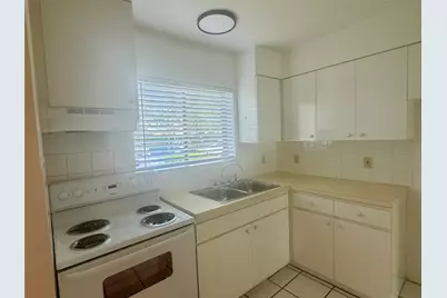 8807 NW 35th Street, Coral Springs, FL 33065 - Photo 11