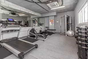 39 NW 7th Ave, Miami, FL 33128 - Photo 11