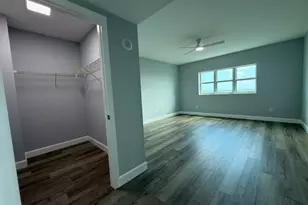 15051 Royal Oaks Ln, North Miami, FL 33181 - Photo 11