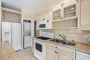 221 Thornton Dr, Palm Beach Gardens, FL 33418 - Photo 61