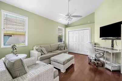 221 Thornton Drive, Palm Beach Gardens, FL 33418 - Photo 23