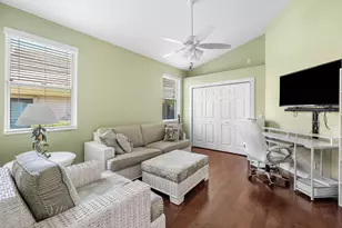 221 Thornton Dr, Palm Beach Gardens, FL 33418 - Photo 23