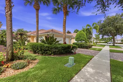 8450 Saint Johns Court, Wellington, FL 33414 - Photo 5