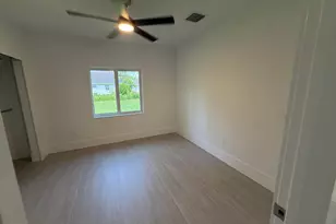 11222 61st St N, The Acreage, FL 33412 - Photo 9