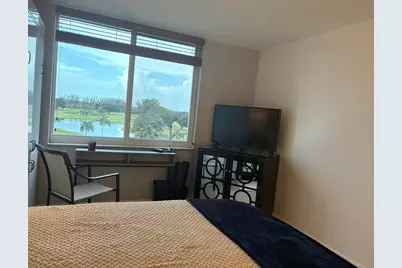 8900 Washington Boulevard #Ph12, Pembroke Pines, FL 33025 - Photo 15