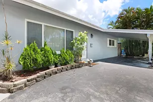1435 NE 39th St, Oakland Park, FL 33334 - Photo 1