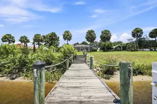 2624 SW River Shore Dr, Port Saint Lucie, FL 34984 - Photo 9