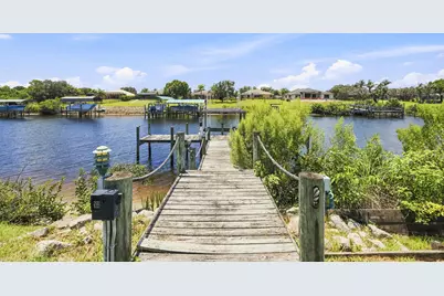 2624 SW River Shore Drive, Port Saint Lucie, FL 34984 - Photo 11