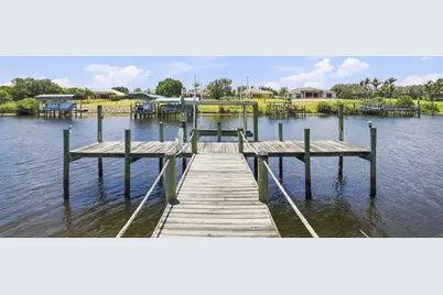2624 SW River Shore Drive, Port Saint Lucie, FL 34984 - Photo 9