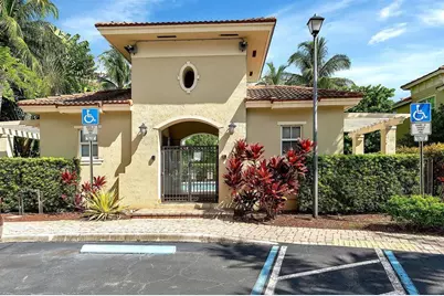 2851 W Prospect Road #1308, Tamarac, FL 33309 - Photo 13