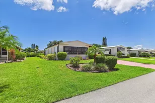 7831 SE Shenandoah Dr, Hobe Sound, FL 33455 - Photo 1