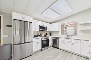 7831 SE Shenandoah Dr, Hobe Sound, FL 33455 - Photo 11