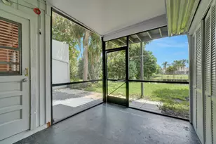 100 Sparrow Dr, Royal Palm Beach, FL 33411 - Photo 29