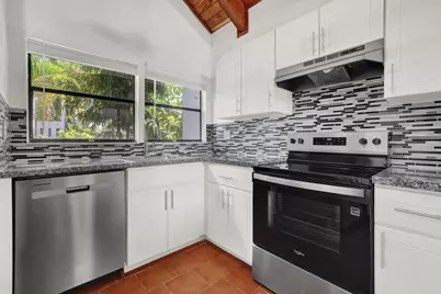 100 Sparrow Drive #13, Royal Palm Beach, FL 33411 - Photo 9