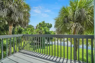 100 Sparrow Dr, Royal Palm Beach, FL 33411 - Photo 25