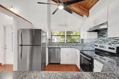 100 Sparrow Drive #13, Royal Palm Beach, FL 33411 - Photo 11